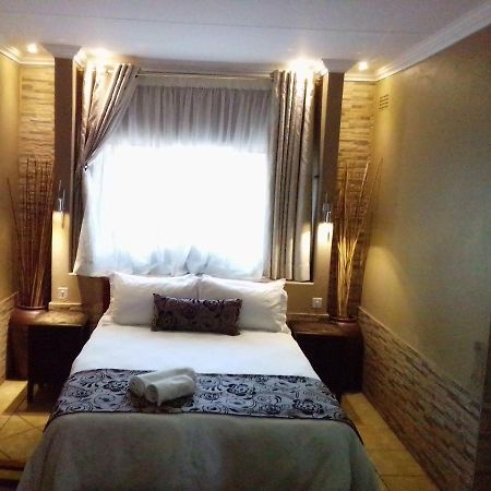 Ditsaleng Bed And Breakfast Vanderbijlpark Εξωτερικό φωτογραφία