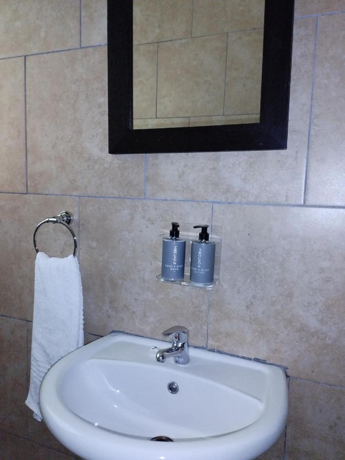 Ditsaleng Bed And Breakfast Vanderbijlpark Εξωτερικό φωτογραφία