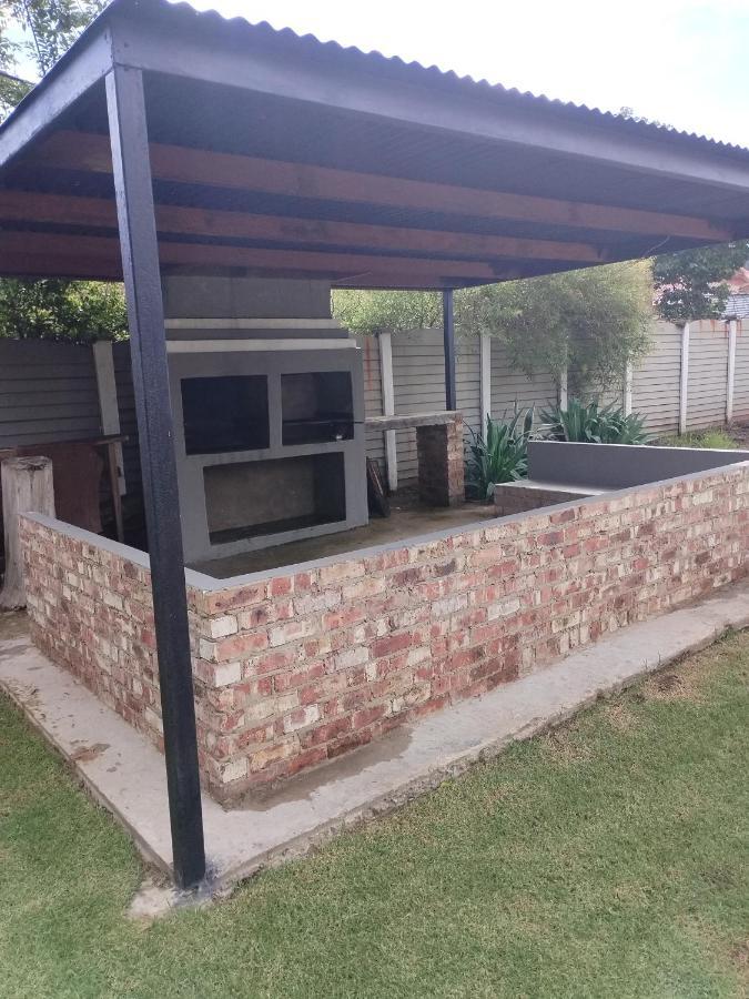 Ditsaleng Bed And Breakfast Vanderbijlpark Εξωτερικό φωτογραφία